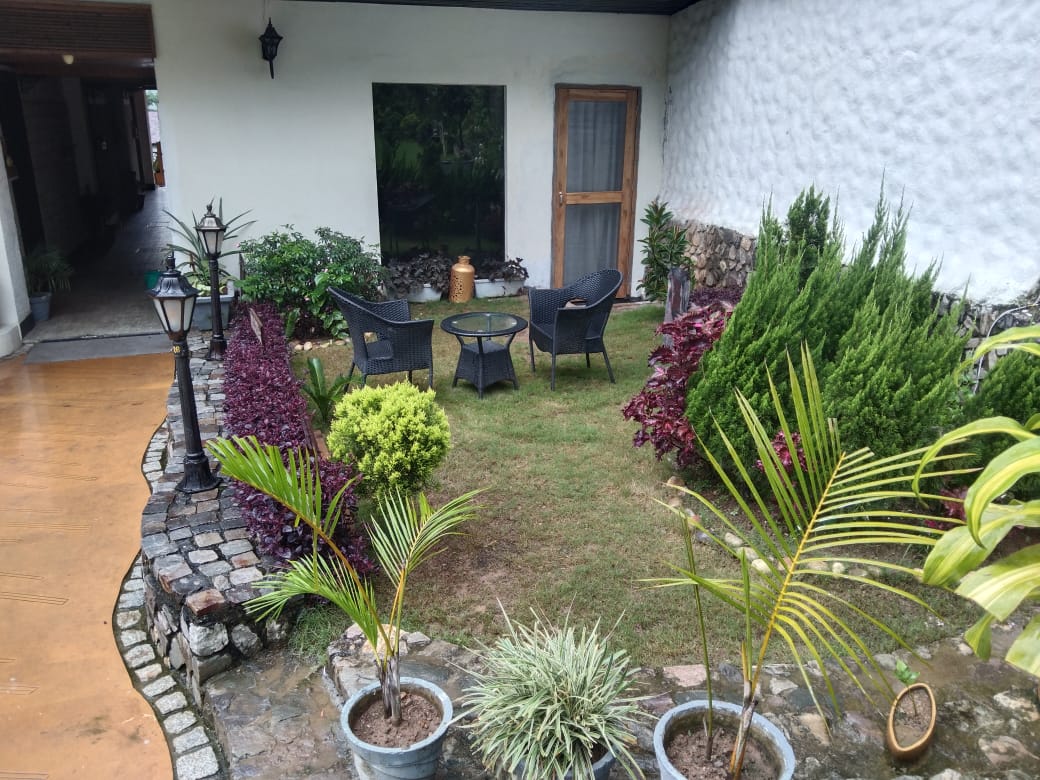 Premium Room Private Lawn